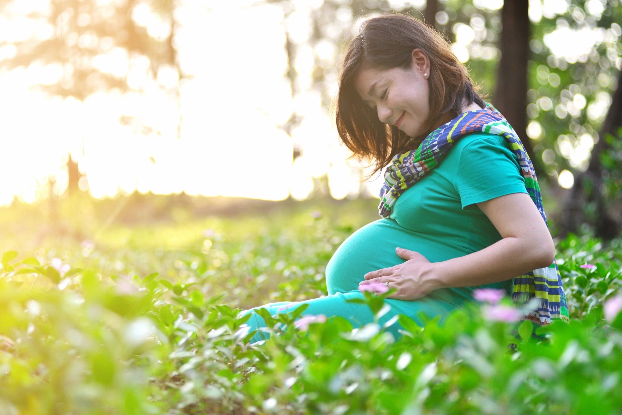 Benefits of prenatal massage during pregnancy for comfort and relaxation